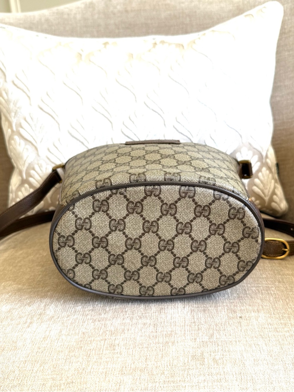 Gucci authentic brown monogram coated canvas shoulder bag bucket brown leather - Picture 9 of 16